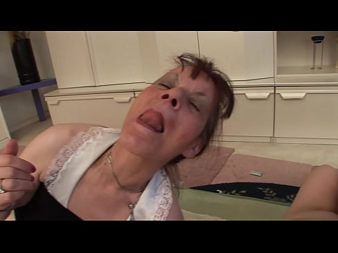 ❤️ Dvije bake i jedan djed imaju trojku Domaći porno na hr.sexvideosex.top ❤