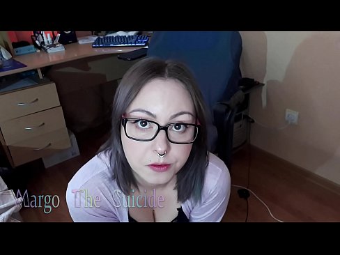 ❤️ Seksi djevojka s naočalama duboko siše dildo na kameri Domaći porno na hr.sexvideosex.top ❤